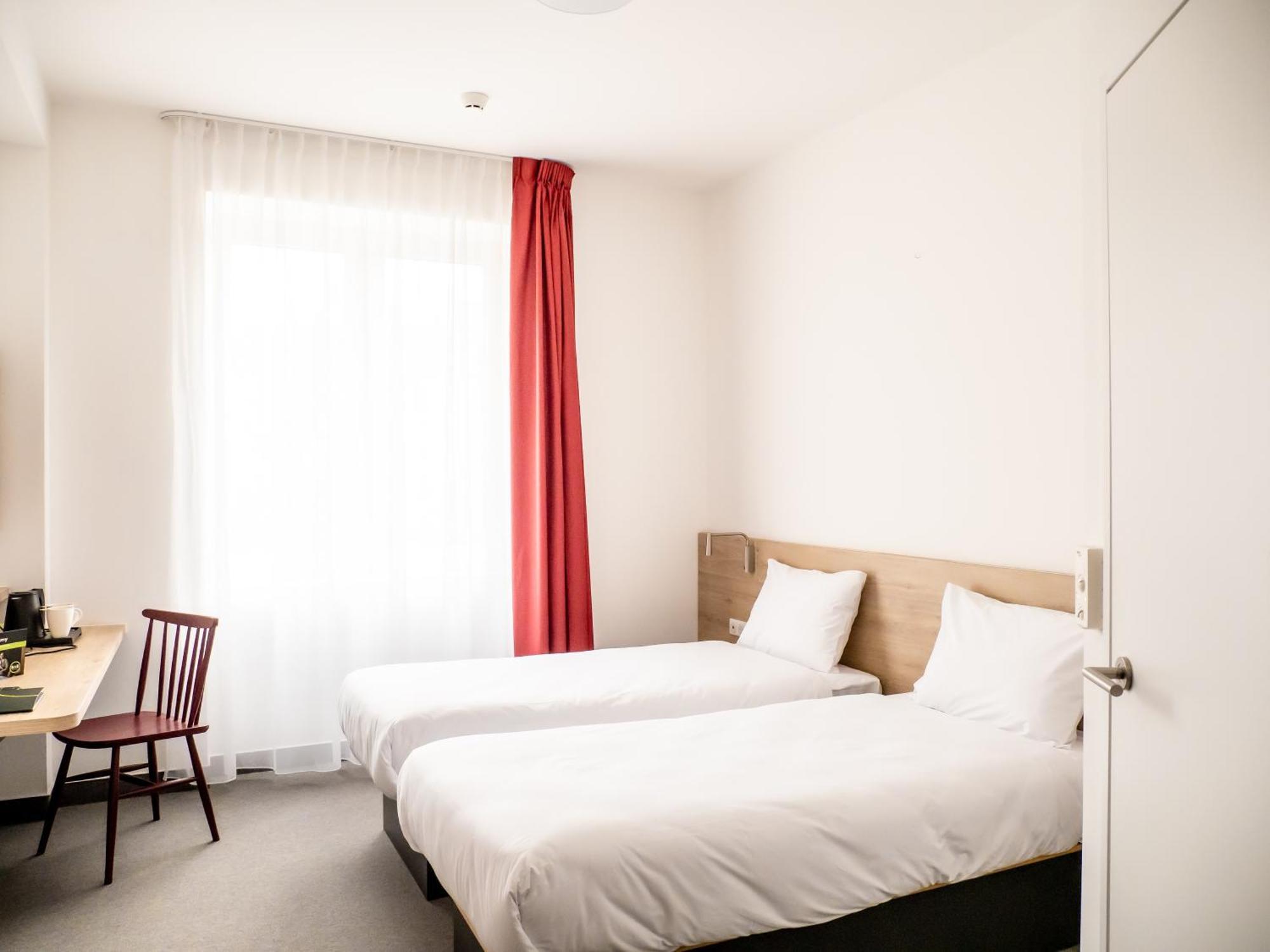 B&B Hotel Kalisz Centrum ภายนอก รูปภาพ