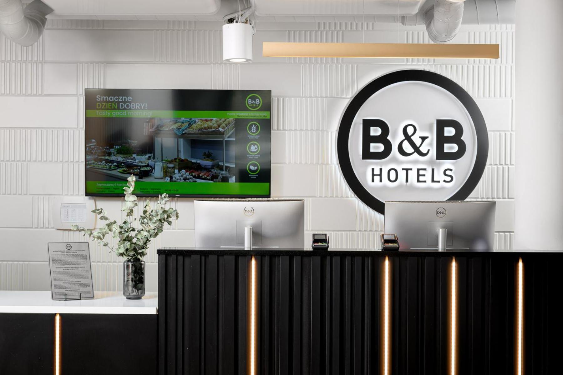 B&B Hotel Kalisz Centrum ภายนอก รูปภาพ