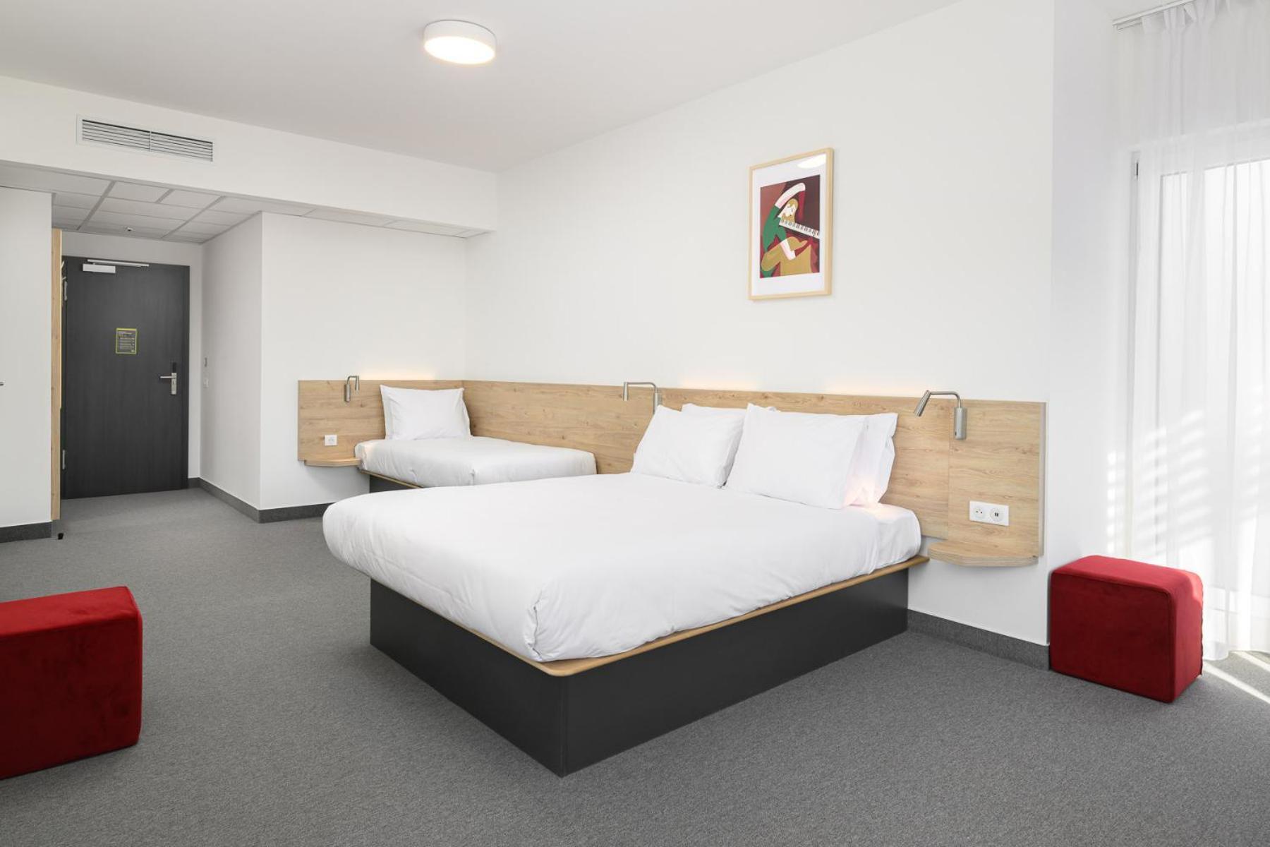 B&B Hotel Kalisz Centrum ภายนอก รูปภาพ