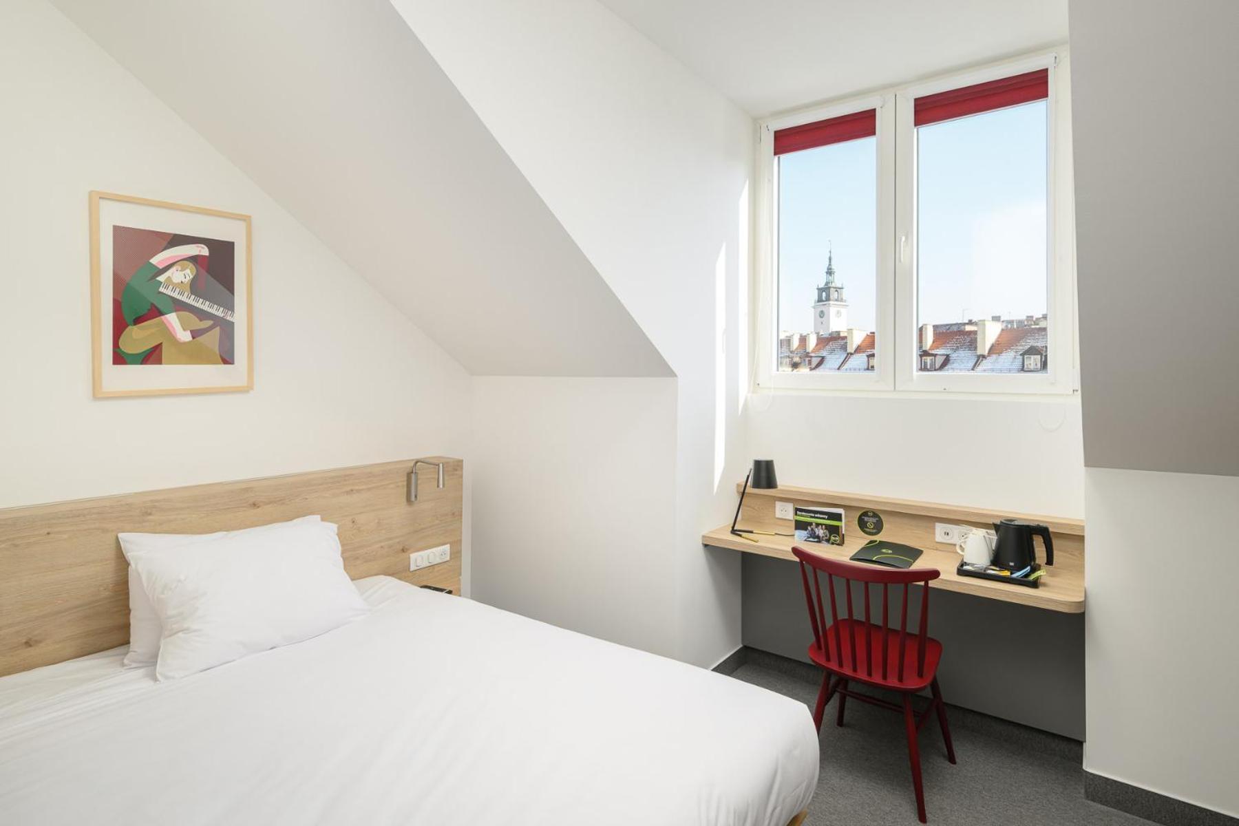 B&B Hotel Kalisz Centrum ภายนอก รูปภาพ