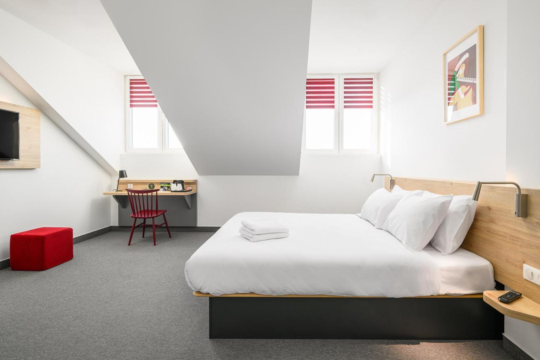 B&B Hotel Kalisz Centrum ภายนอก รูปภาพ