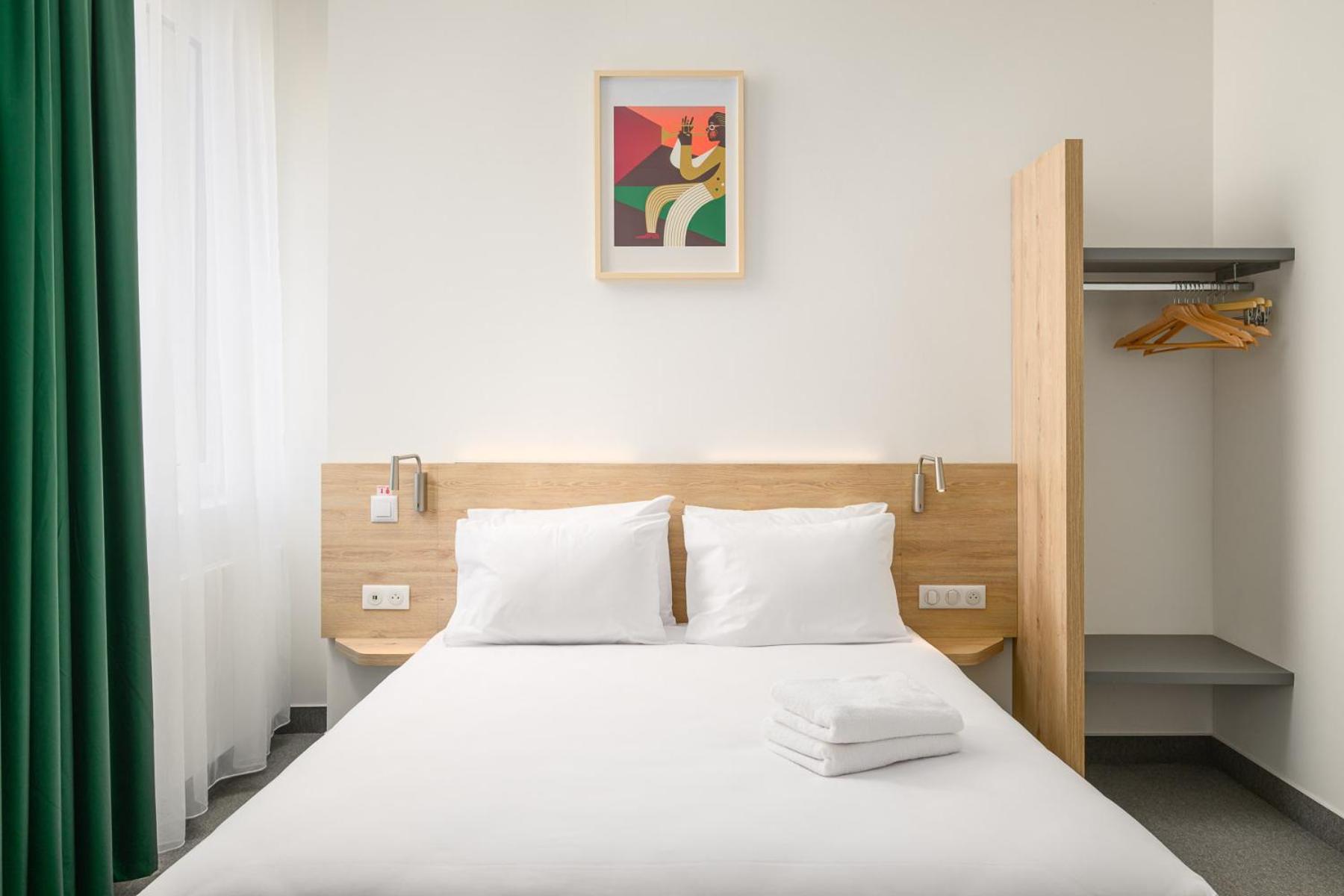 B&B Hotel Kalisz Centrum ภายนอก รูปภาพ